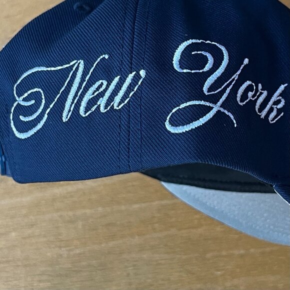 MITCHELL & NESS NEW YORK YANKEES SCRIPT LOGO PRO PINCH SNAPBACK HAT NEW - Picture 2 of 5
